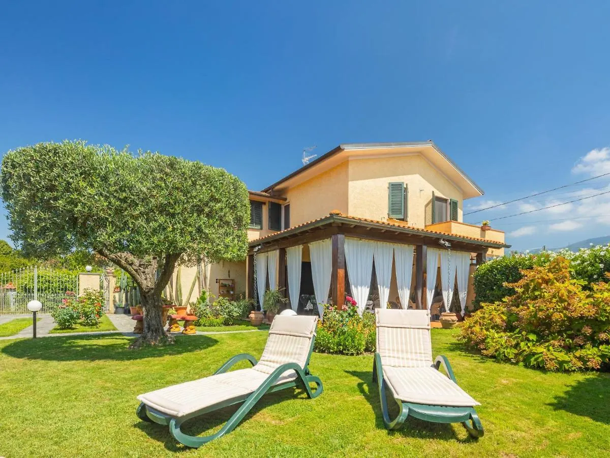 Holiday Home Renza By Interhome Pietrasanta
